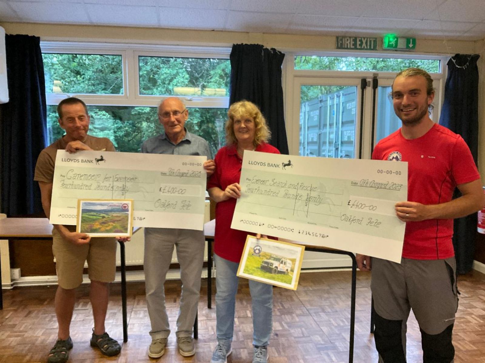 Cheques presented from Oakford fete
